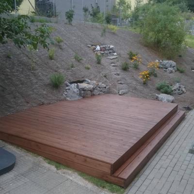 Terasa pro výřivku ze Sibiřského modřínu sukatý hladký. Barva oleje - OSMO šedý