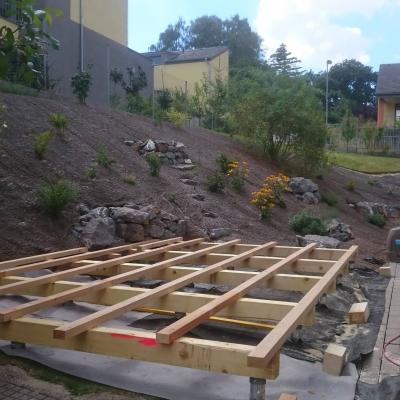 Terasa pro výřivku ze Sibiřského modřínu sukatý hladký. Barva oleje - OSMO šedý