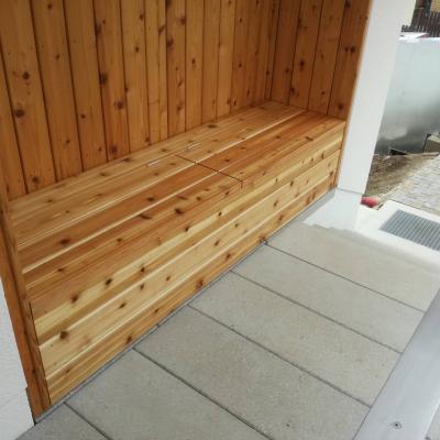 Lavice z Cedru červeného s úložným prostorem