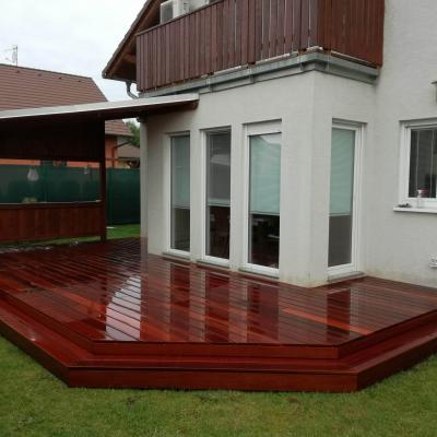 Terasa z části zastřešená - Masseranduba