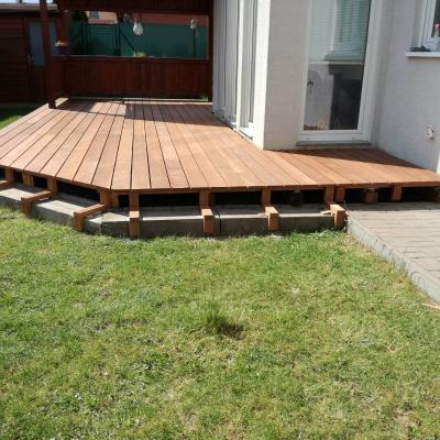 Terasa z části zastřešená - Masseranduba