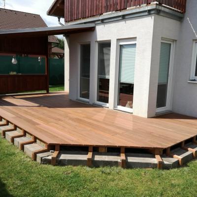 Terasa z části zastřešená - Masseranduba