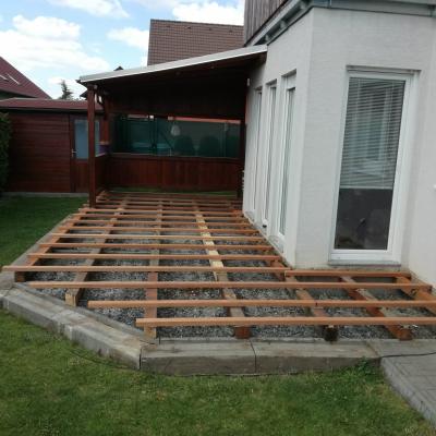 Terasa z části zastřešená - Masseranduba