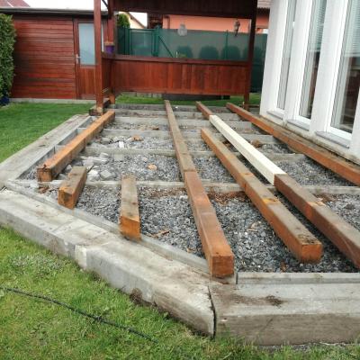 Terasa z části zastřešená - Masseranduba