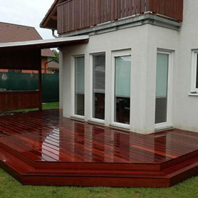 Terasa z části zastřešená - Masseranduba